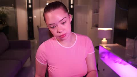 Snapshot of mia_vixen_ chatting on October 15, 2:55 am VixenMia online show from October 15, 2:55 am