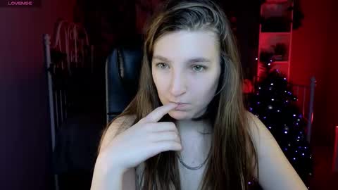 Mia online show from December 21, 10:22 am