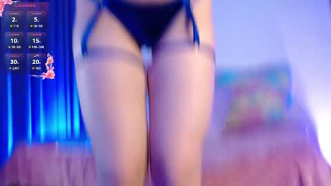 Snapshot of mia_xbloom chatting on April 18, 3:21 am Mia XBloom online show from April 18, 3:21 am