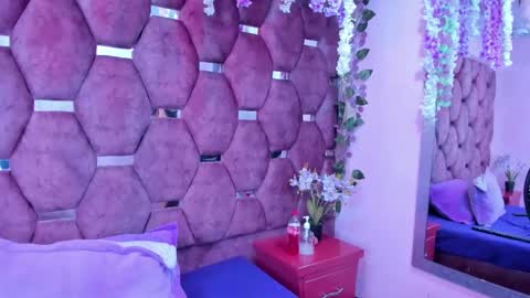 miaa_davis_ online show from December 20, 3:02 am