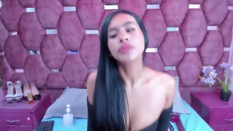 miaa_davis_ online show from February 7, 3:10 am