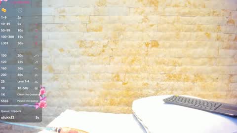 Snapshot of miaa_roldan chatting on December 16, 11:18 pm Miaa online show from December 16, 11:18 pm