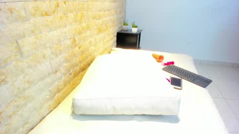 Snapshot of miaa_roldan chatting on December 21, 7:49 pm Miaa online show from December 21, 7:49 pm