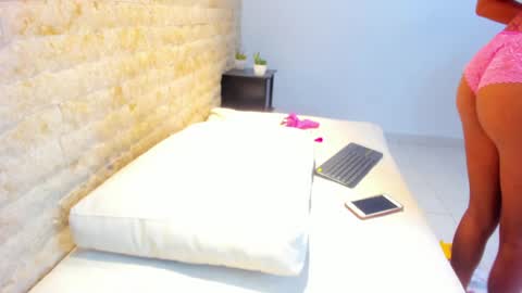 Snapshot of miaa_roldan chatting on December 21, 10:51 pm Miaa online show from December 21, 10:51 pm