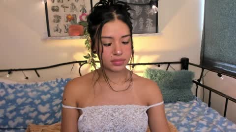 Snapshot of miaa_rose__ chatting on April 7, 2:39 pm Miaa online show from April 7, 2:39 pm