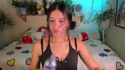 Snapshot of miaa_rose__ chatting on April 15, 9:04 pm Miaa online show from April 15, 9:04 pm