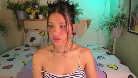 Snapshot of miaa_rose__ chatting on May 25, 9:21 pm Miaa online show from May 25, 9:21 pm