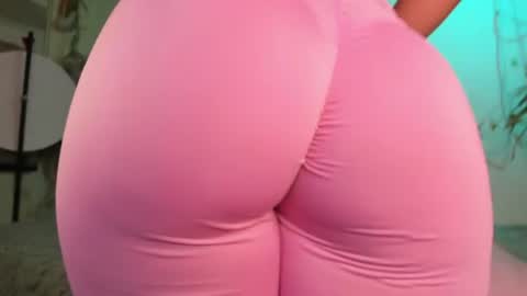 Snapshot of miaa_rose__ chatting on June 24, 11:48 pm Miaa online show from June 24, 11:48 pm