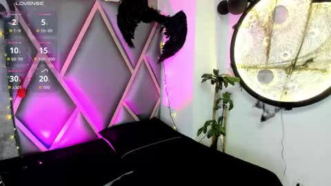 Snapshot of miaa_rosse_23 chatting on October 29, 11:56 am Mia online show from October 29, 11:56 am