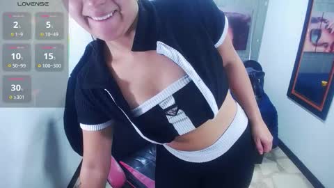       online show from November 25, 4:18 pm