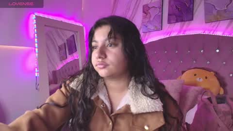 Snapshot of miaa_smiith1 chatting on December 2, 11:45 am miaa_smiith1 online show from December 2, 11:45 am