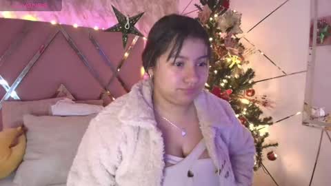 Snapshot of miaa_smiith1 chatting on December 27, 11:39 am miaa_smiith1 online show from December 27, 11:39 am
