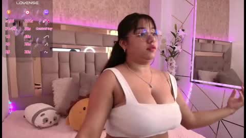Snapshot of miaa_smiith1 chatting on January 9, 6:15 pm miaa_smiith1 online show from January 9, 6:15 pm