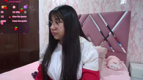 Snapshot of miaa_smiith1 chatting on January 24, 12:10 pm miaa_smiith1 online show from January 24, 12:10 pm