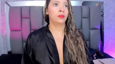 Snapshot of miaabrown__ chatting on February 14, 12:03 pm Mia online show from February 14, 12:03 pm