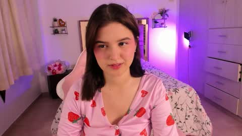 Snapshot of miaacute2 chatting on March 20, 4:34 pm Mia online show from March 20, 4:34 pm