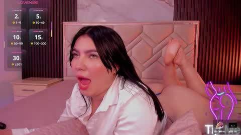 Miaa Farrel online show from October 8, 7:33 pm