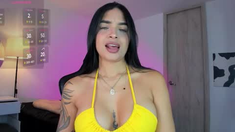 Mia online show from September 27, 6:57 pm