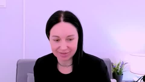 Mia online show from May 14, 3:52 pm