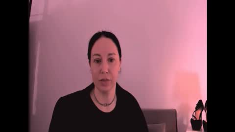 Mia online show from May 16, 4:06 pm