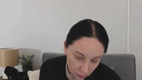 Mia online show from May 19, 3:40 pm