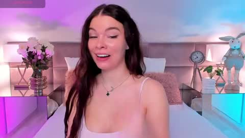 Mia online show from May 16, 7:12 pm