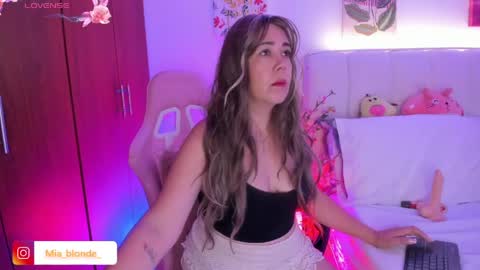 MIA online show from May 26, 7:10 pm