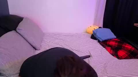 Snapshot of miacanela_xo chatting on March 4, 3:12 am Mia online show from March 4, 3:12 am