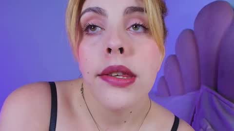 Mary online show from March 25, 11:05 am