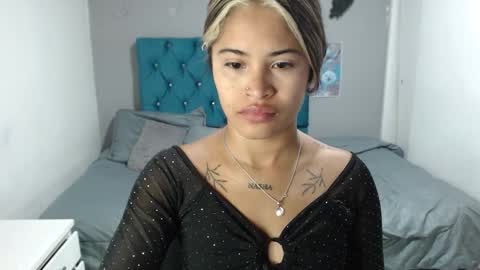 Snapshot of miacumgirl chatting on March 18, 12:19 pm miacumgirl online show from March 18, 12:19 pm