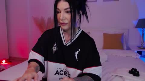 miacute4u online show from March 19, 7:18 pm