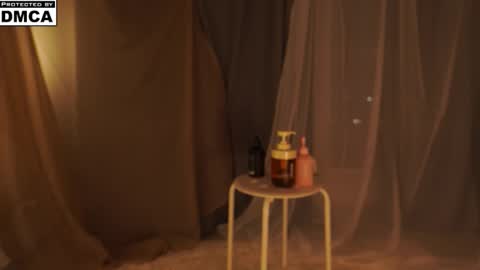 Mia online show from November 16, 5:51 pm