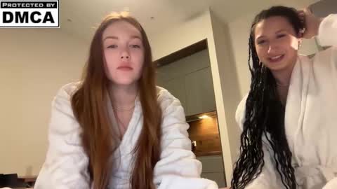 Snapshot of miafleur chatting on February 23, 11:24 pm Mia online show from February 23, 11:24 pm