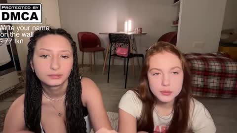 Snapshot of miafleur chatting on March 25, 9:54 pm Mia online show from March 25, 9:54 pm