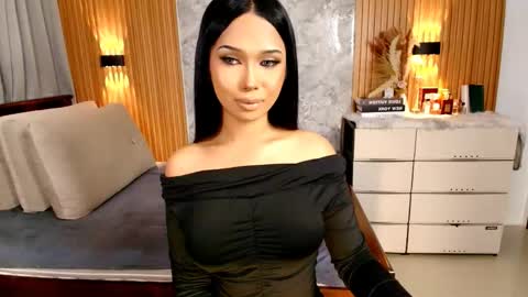 miafuckingwill online show from April 29, 4:22 pm