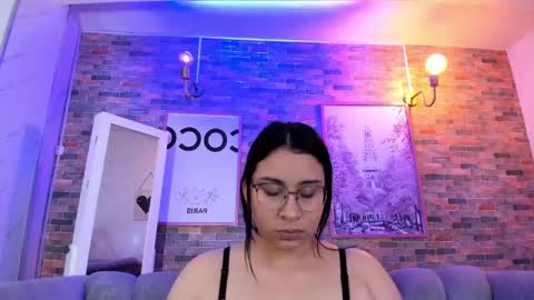 miah online show from February 22, 9:01 am