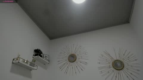 Miah Collins online show from November 5, 11:21 am