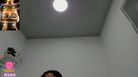 Miah Collins online show from November 25, 11:21 am