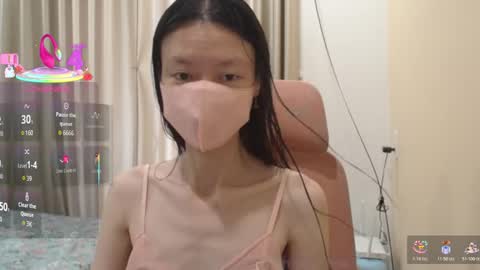 miahchan68 online show from December 3, 2:41 am