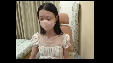 miahchan68 online show from May 13, 11:51 am