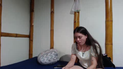 Mia  Sam online show from March 12, 9:45 pm