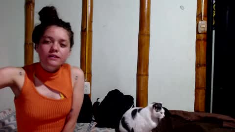 Mia  Sam online show from January 11, 8:25 pm