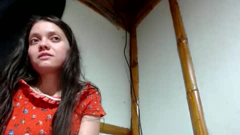 Mia  Sam online show from May 6, 5:35 am
