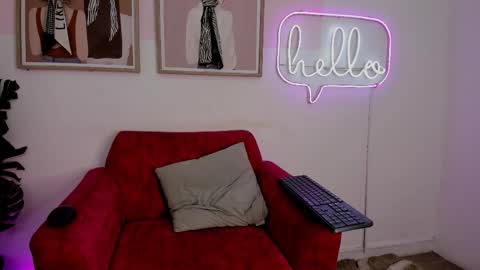 Mia Khalifa online show from December 18, 3:34 am