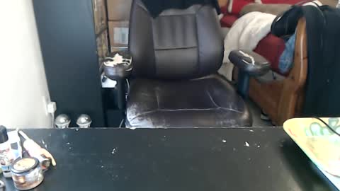 Mark online show from October 9, 5:11 pm