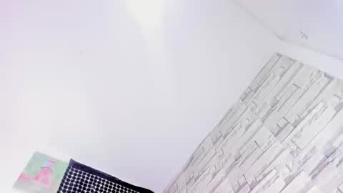 Snapshot of miakirshner_ chatting on February 7, 1:43 pm miakirshner_ online show from February 7, 1:43 pm