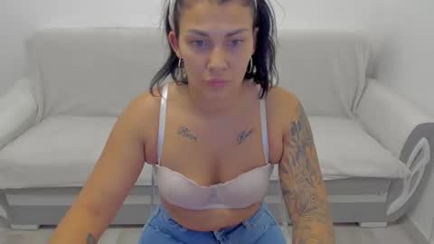 Mia Kittyy online show from July 4, 8:04 pm