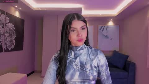 Call me Mia  online show from December 21, 5:20 pm