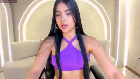 Call me Mia  online show from February 6, 7:50 pm