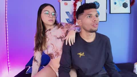 Mia online show from December 23, 7:20 pm